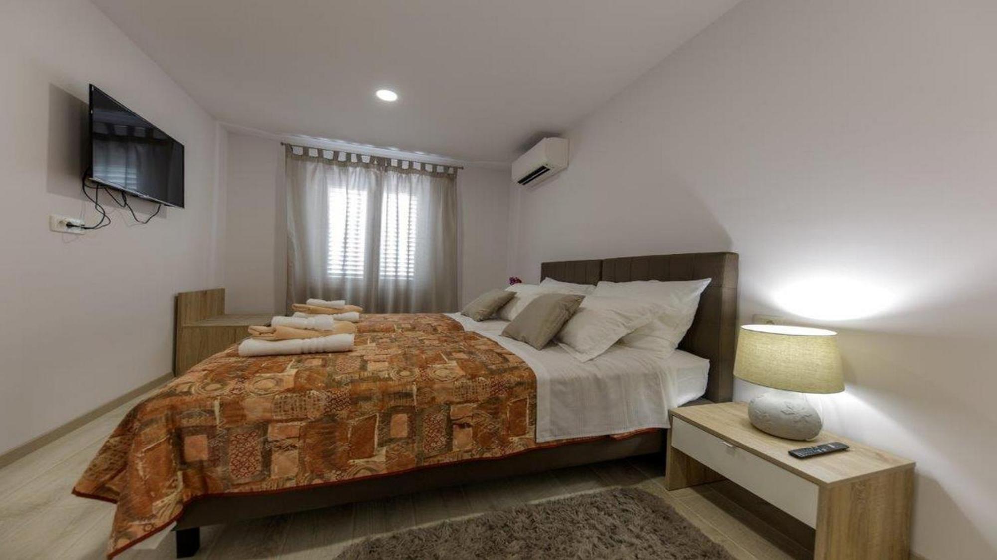 Apartments Mi&Ni Cavtat Pokoj fotografie